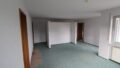 Wohnzimmer mit Raumteiler