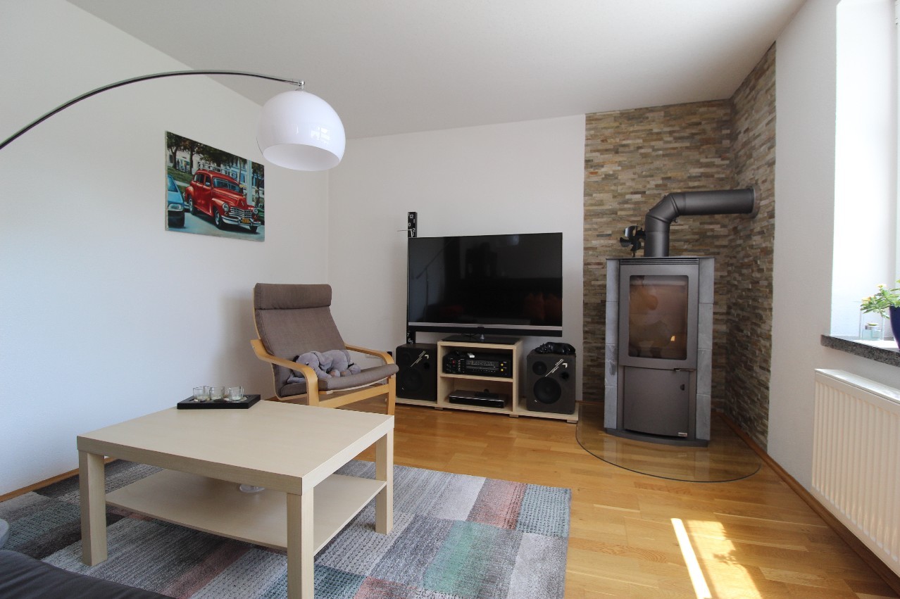 Wohnzimmer mit Kaminofen