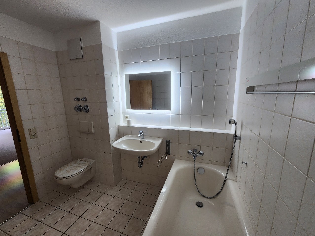Bad mit Wanne